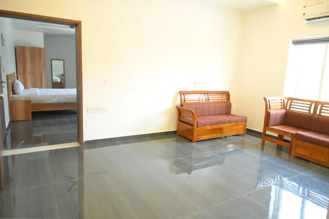 Karammoottil Palace Hotel Kottara